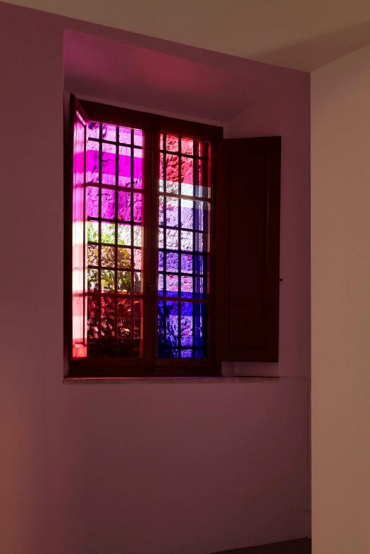 48 21_SpazioA_Waiting for the sun_03 livchiusi.jpg